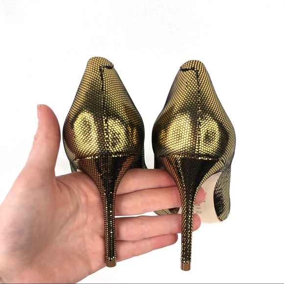 Schutz Analira Gold Pumps Pointed Toe Stiletto 7 - Picture 3 of 4